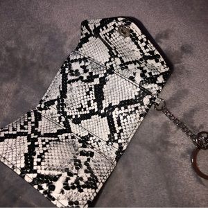 Steve Medden wallet/ card holder/ keychain